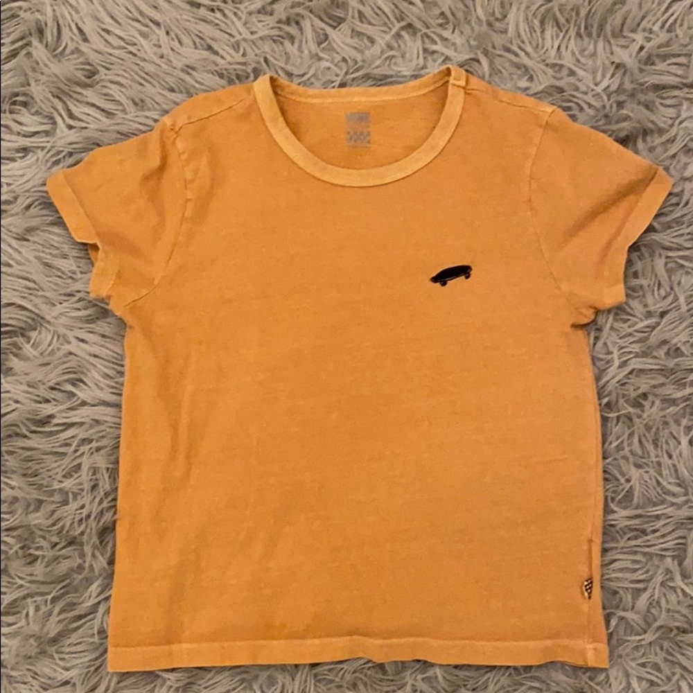 yellow cropped vans tshirt